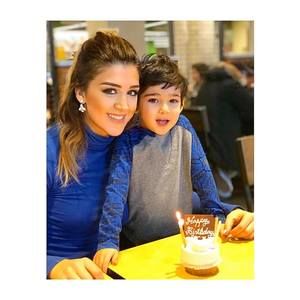 Meet your Posher, Omidonya